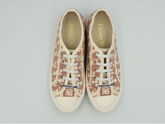 Womans Shoes