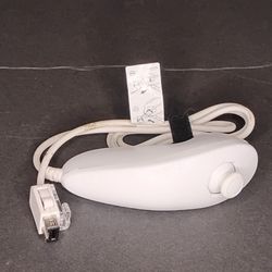 Nintendo Wii Original White Nun Chuck