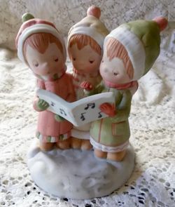 Vintage Betsy Clark " The Sweetest Sound Of Christmas Is The Harmony Of Friends " Figurine