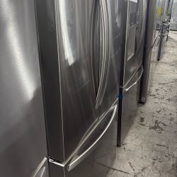 LG French Door Refrigerator 