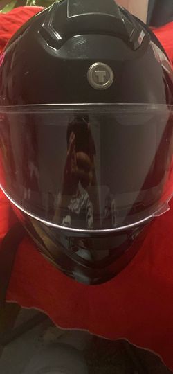 CASCO PARA MOTOSICLISTA COLOR NEGRO 