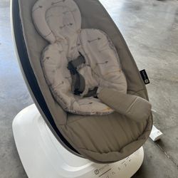 4moms Mamaroo Baby Swing