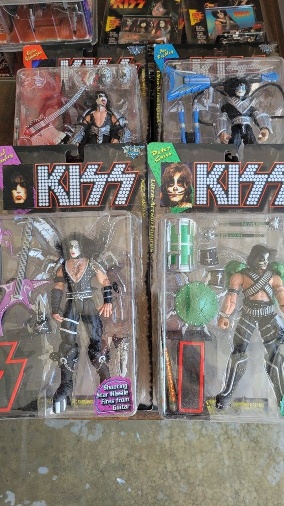 Kiss Ultra Action Figures