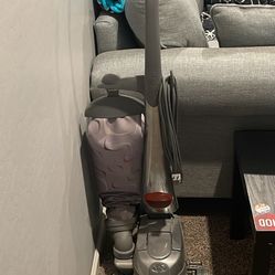 Kirby Vacuum And Carpet Shampooer Kit