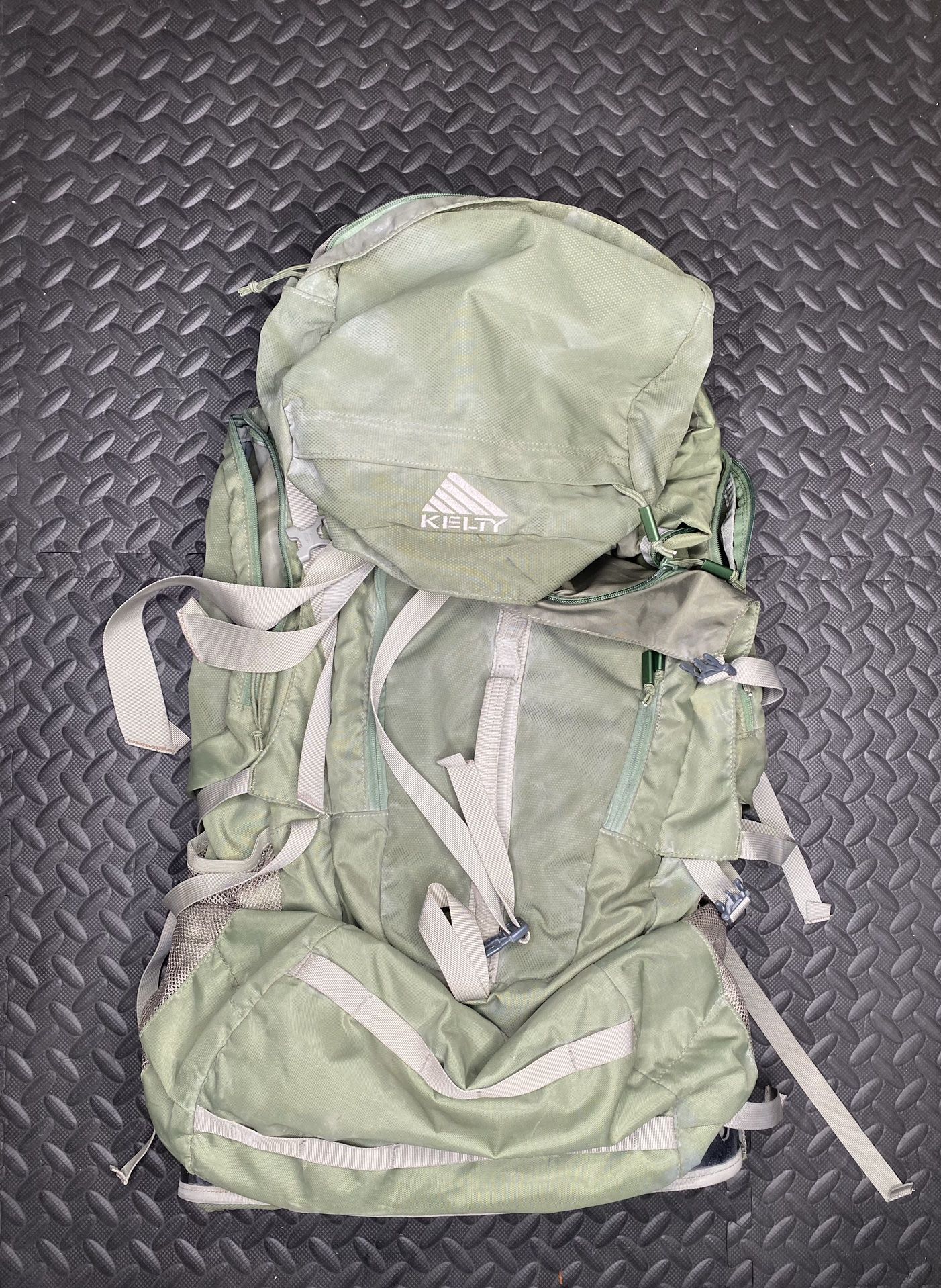 kelty coyote 80 internal pack 65L Backpack Blue 22611117TW – Sportique Kelty Coyote 80 –
