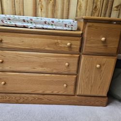 Trading Table ,Dresser 