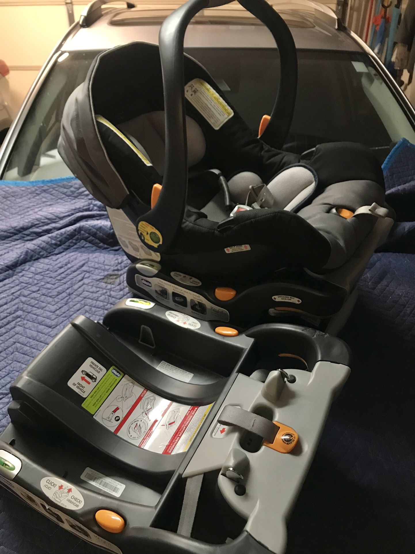 Chicco KeyFit 30 Infant Car Seat PLUS 2 Bases! 