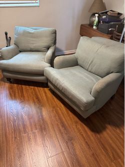 Cisco oversized chairs