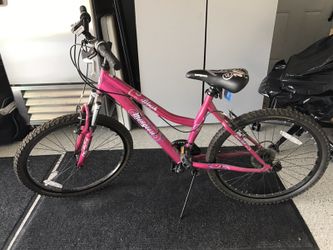 Mongoose 24 best sale inch girls bike