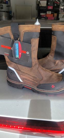 New Men Wolverine Boots Size 11 firm price