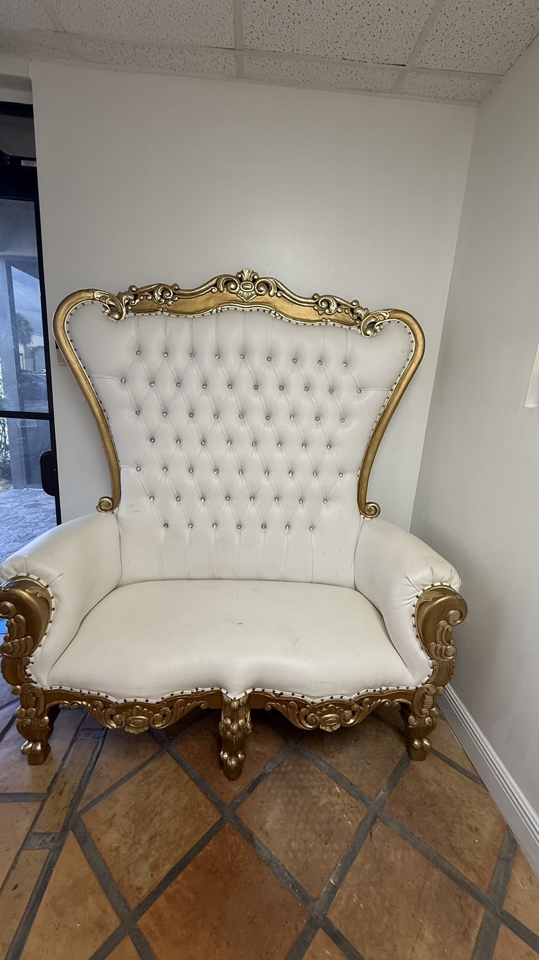 Love Seat For Events For Sale