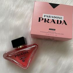 Prada Paradoxe