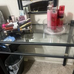 Black Medal Vanity