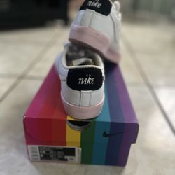 Nike  shoes