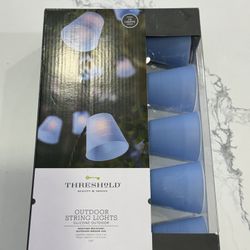 Threshold Outdoor String Lights  11ft