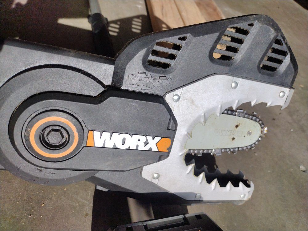 Worx Chainsaw With Extension...... (Works Great)..... If It's Listed It's Available 