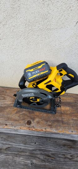 Dewalt Skillsaw 7 1/4 Tool Battery 9ah Flex