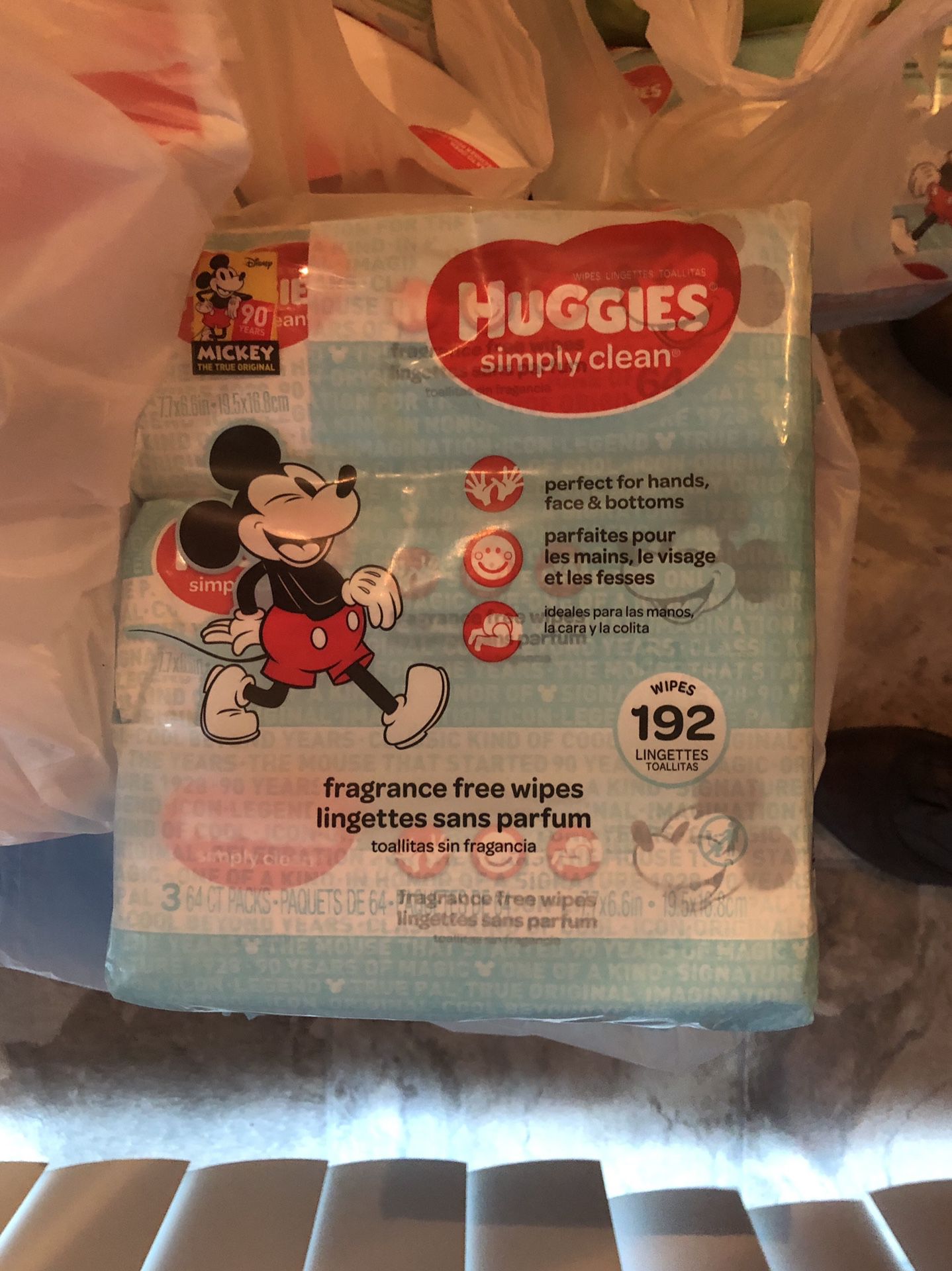Huggies baby wipes 192 ct