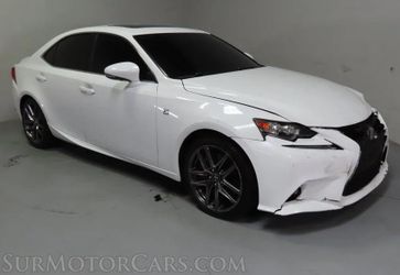 2016 Lexus IS 200t