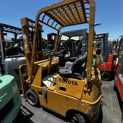 Toyota Forklift For Sale! 2500 Lbs Capacity