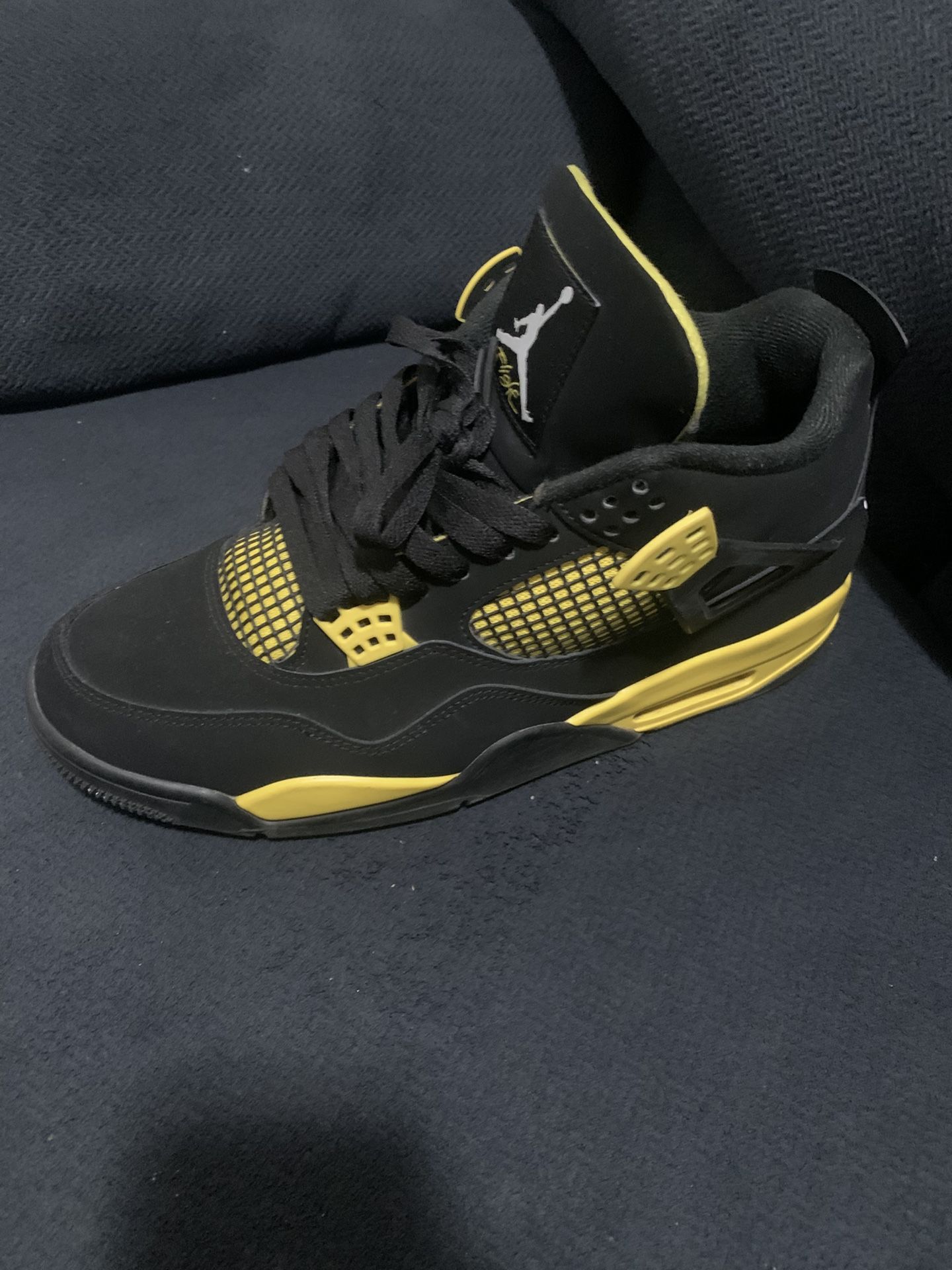 Jordan 4 Yellow Thunder