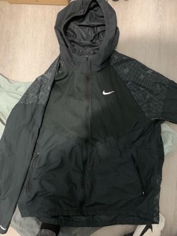 nike windbreaker