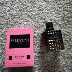 Valentino Donna Perfume