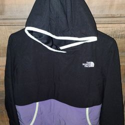 FIRM IN MERCED‼️WOMEN'S THE NORTHFACE SIZE MEDIUM