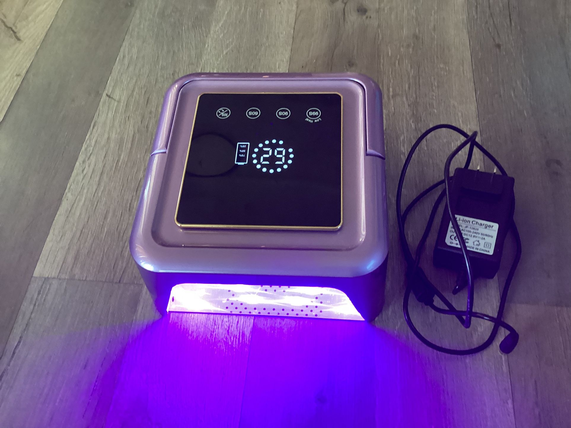 Like New Uv Rechargeable