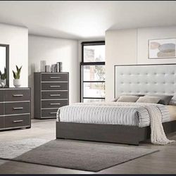 Queen Bedroom Set Includes Dresser,mirror,nightstand, & Bedframe 