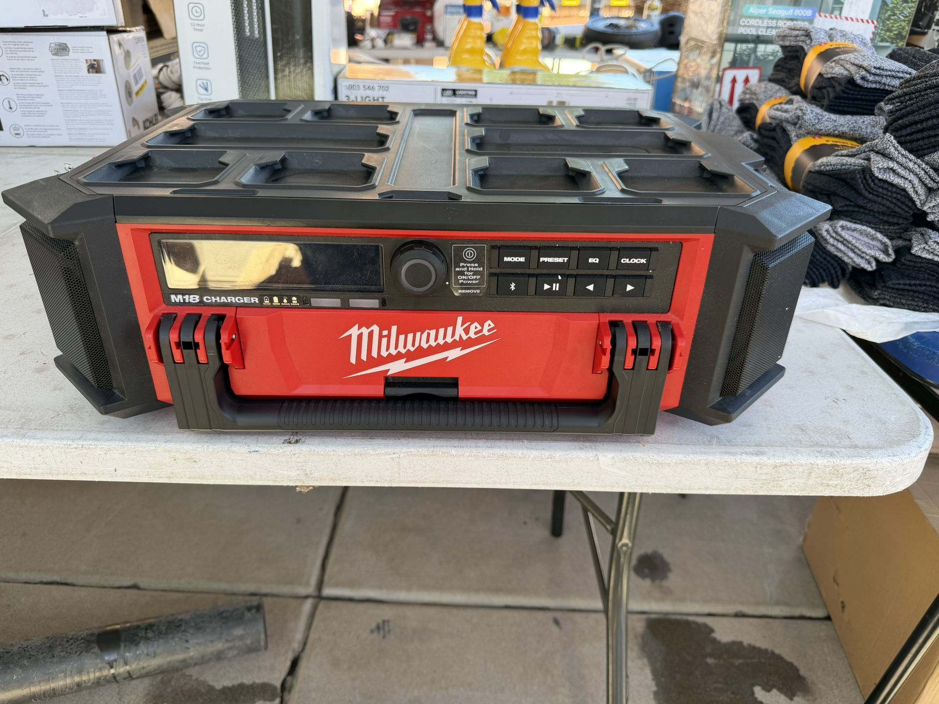 Milwaukee Pack Out Radio
