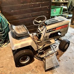 Sears Lawn Tractor LT-1136