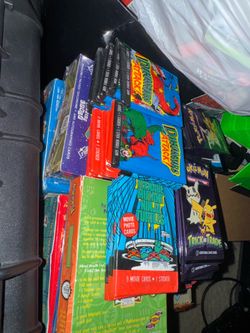 Sealed new/vintage trading cards