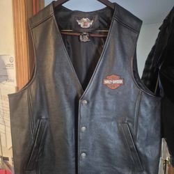 Harley Davidson XL leather vest.