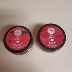 Lip Masks and Scrubs