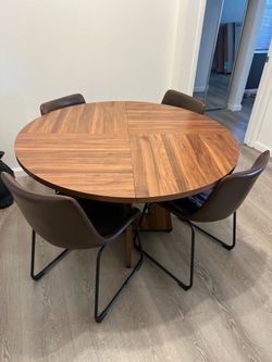 Table and Chairs Set