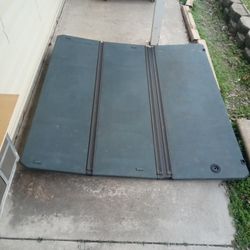 OEM Toyota Tacoma Truck Bed Cover  Obo