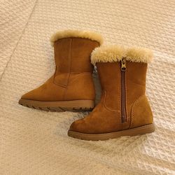 Cat & Jack Girl's Size 8 Boots