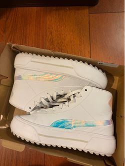 Puma Kaia Mid Iridescent sneakers