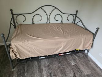 Metal Daybed Frame with Scrollwork Headboard