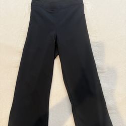 WOMENS CAPRIS  2 Pair NEW 