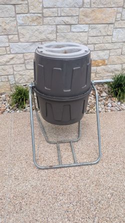 Suncast Tumbler Composter