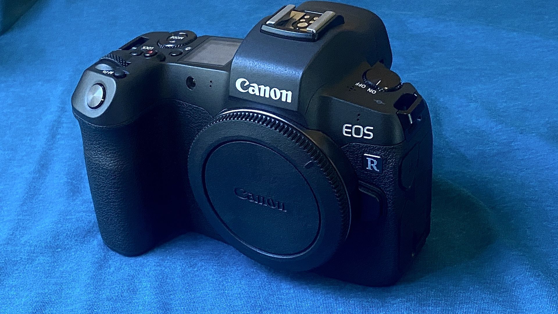 CANON EOS R. Like new