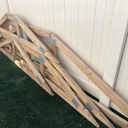 Different size roof truss