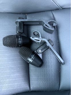 Shure PGA56 Dynamic Drum Microphone w/ Shure Drum Mount