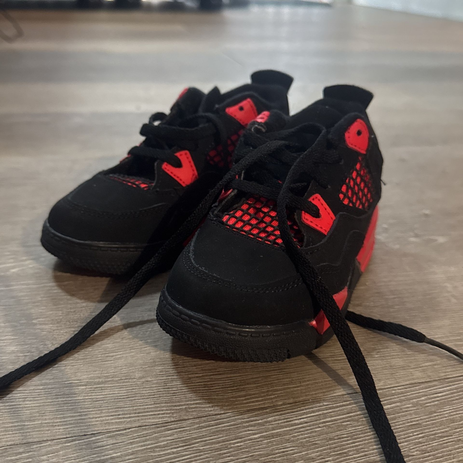 Kids Jordan’s Size 9