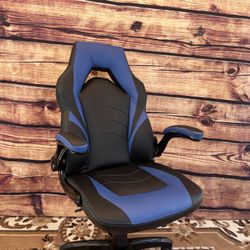 🎮 Gamer’s Deal Alert! – Blue/Black Gaming Chair 💺💥