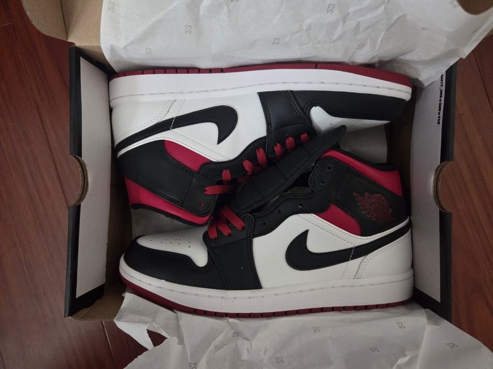 Nike Air Jordan 1 Mid