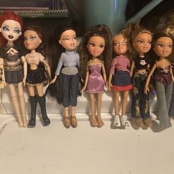 Bratz Doll Bundle  Lot Of 8