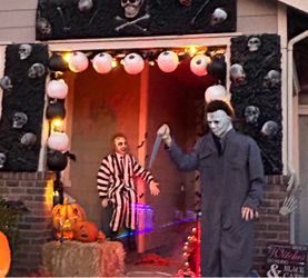 Halloween-decorated archway